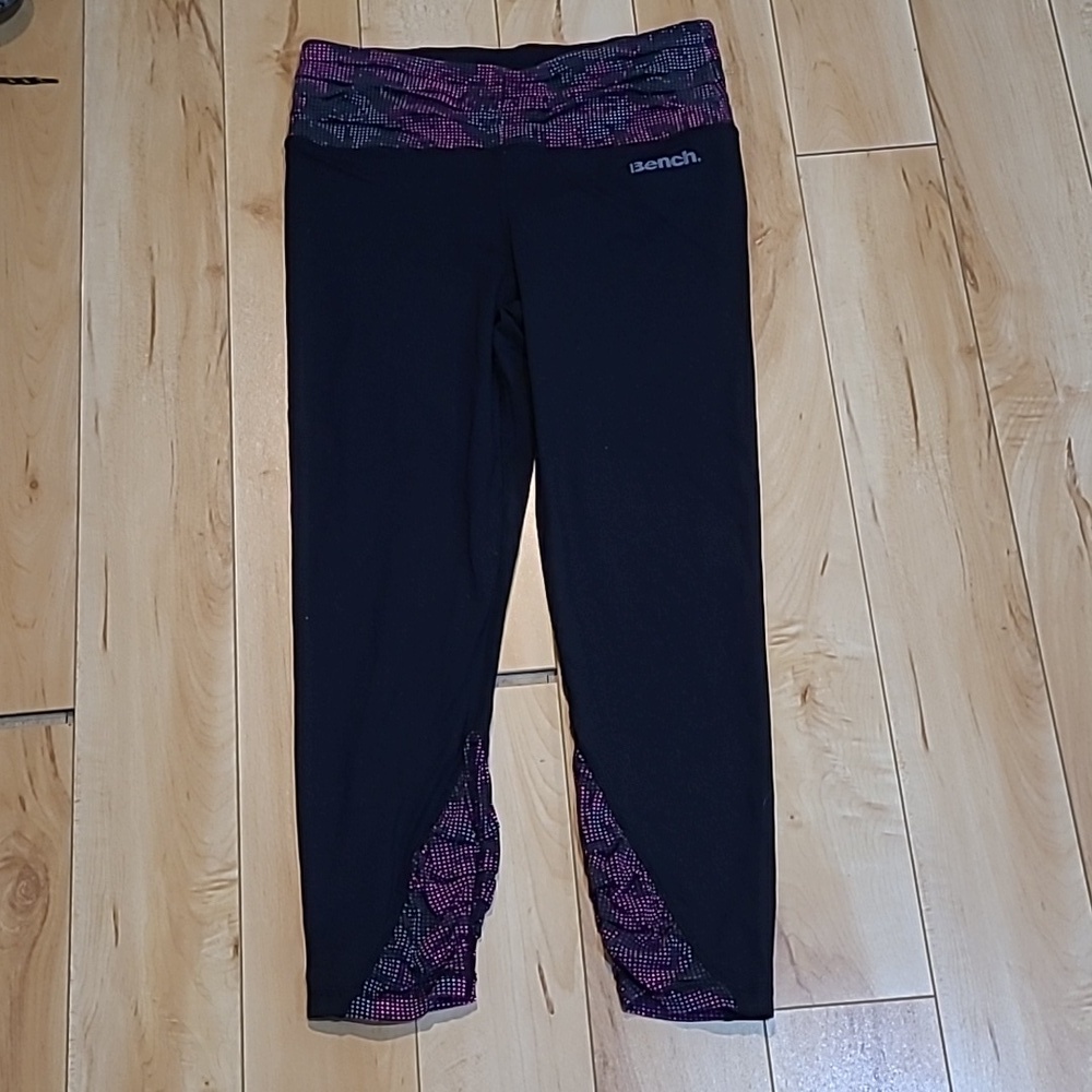 Bench women's size small capris